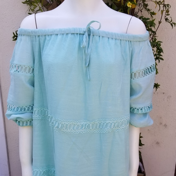 🌷Guess off the shoulder Karena dress - Picture 3 of 6